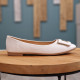Ballerine blanche avec boucle