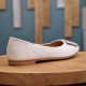 Ballerine blanche avec boucle