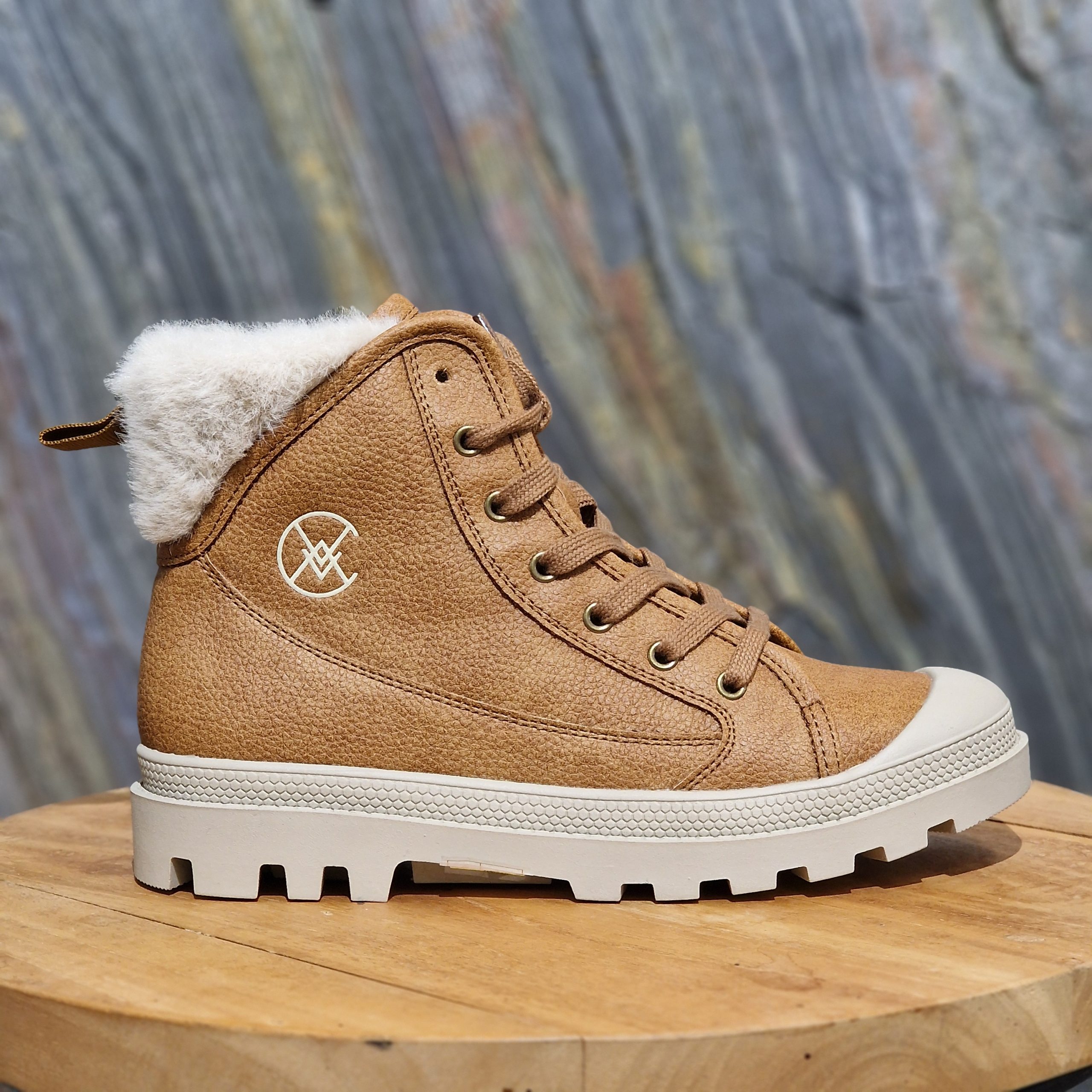 Basket Delta CHATTAWAK montante camel