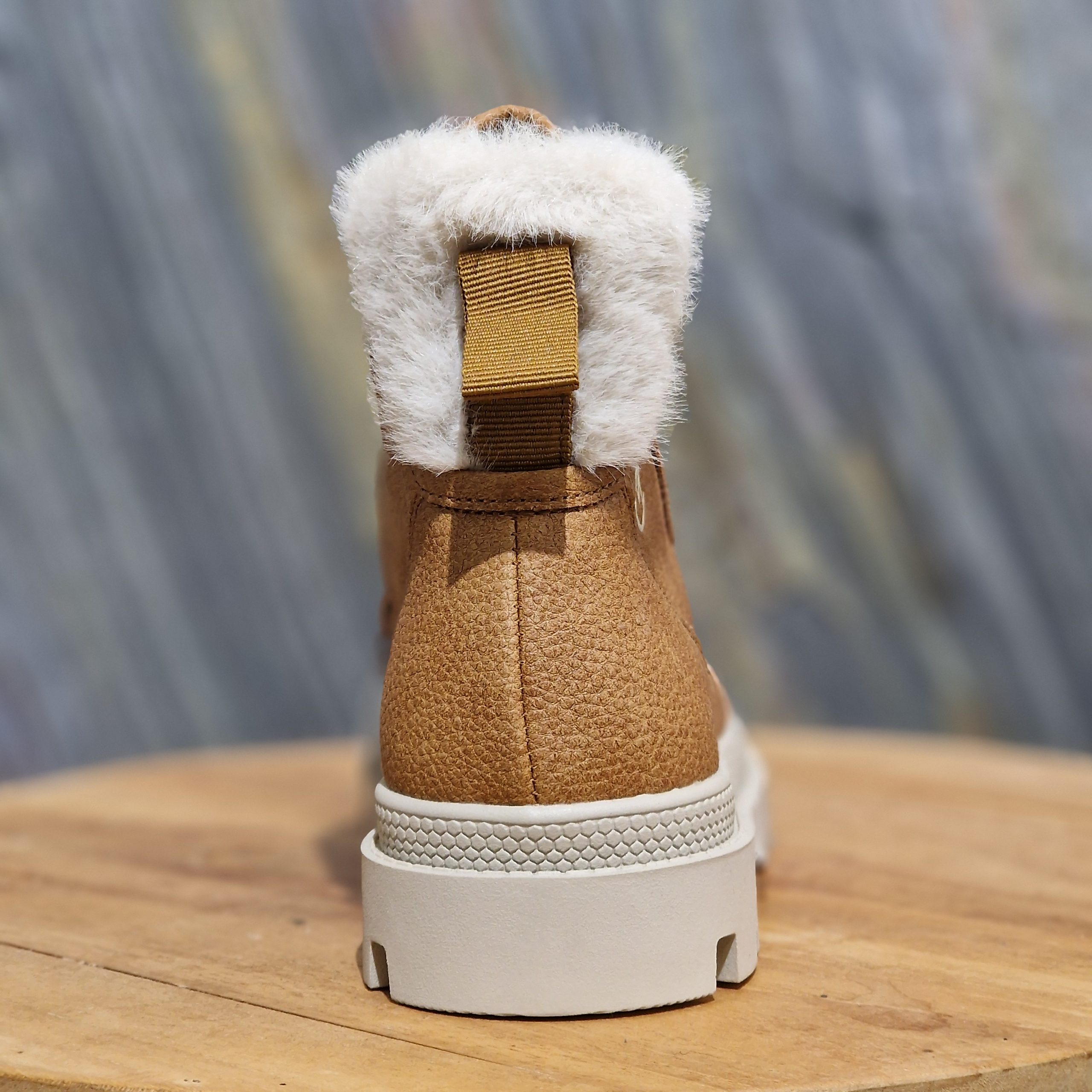 Basket Delta CHATTAWAK montante camel