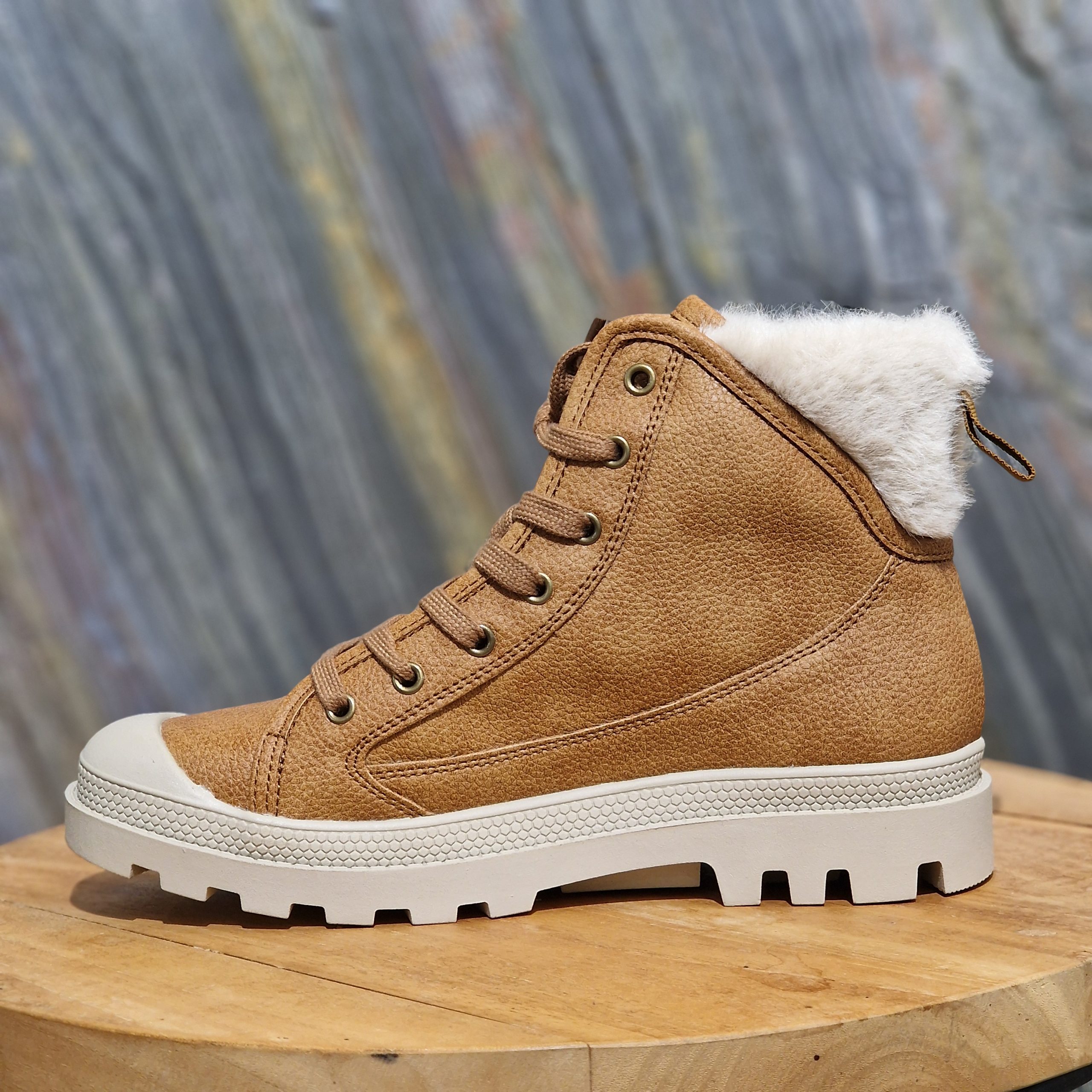 Basket Delta CHATTAWAK montante camel