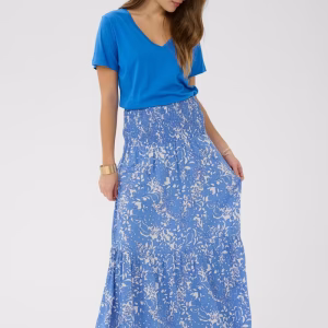 jupe robe bleue à fleurs de la marque cream laon soissons reims bohème deux en un smokée
