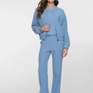 pantalon bleu ciel nid d'abeille de la marque GEISHA