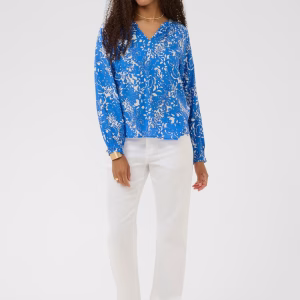 blouse chemisier tiha de la marque cream coupe droite