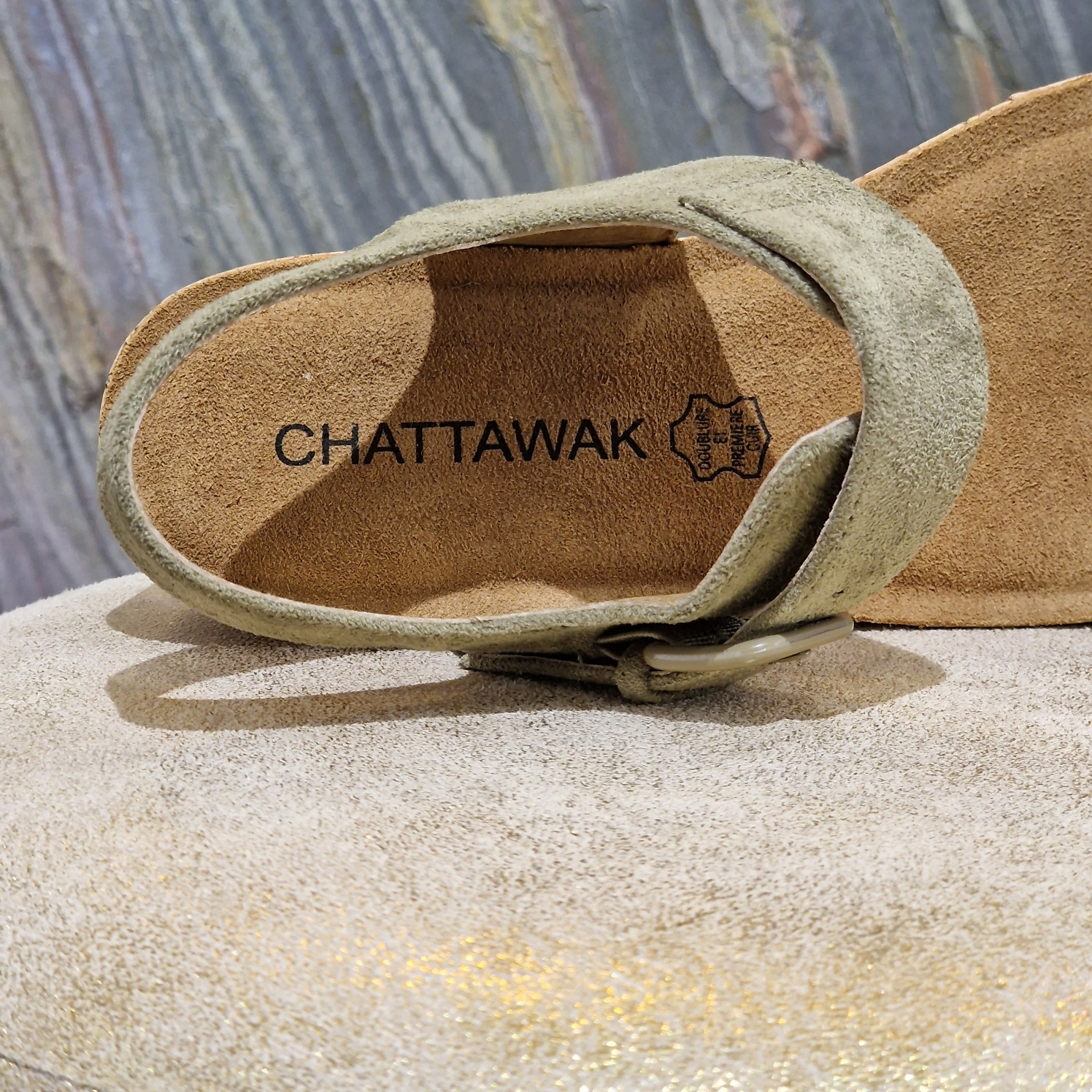 sandale confort de couleur kaki