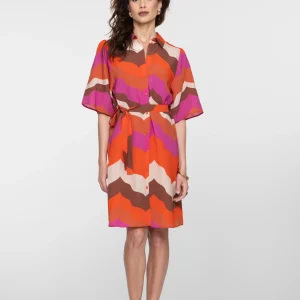 robe avec des vagues orange rose marron et beige de la marque geisha