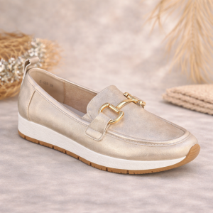 Mocassin de couleur or confort
