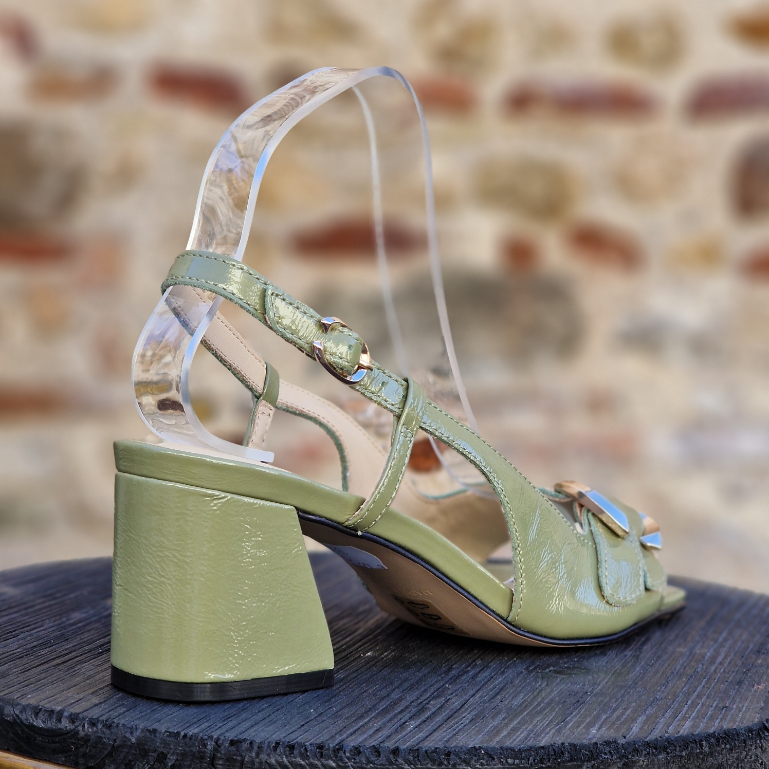 sandale de cérémonie couleur vert olive pastel