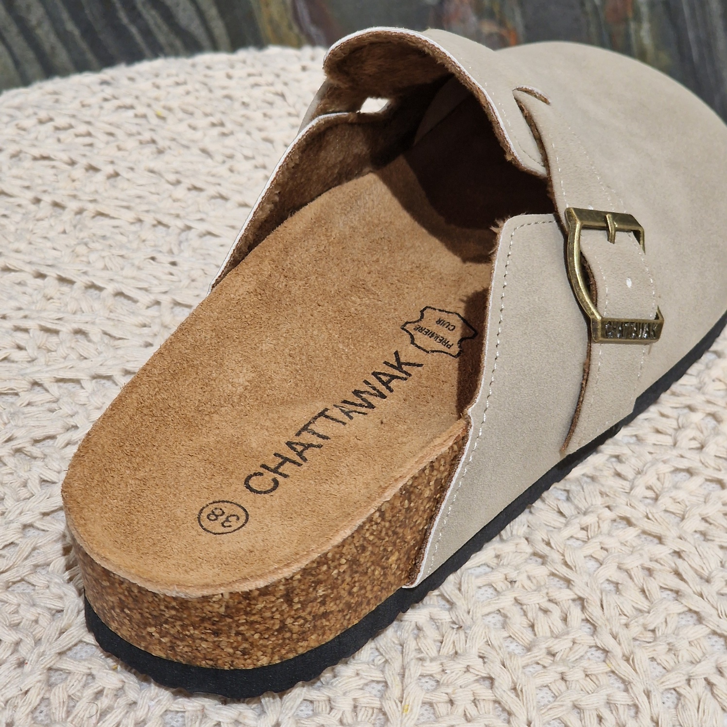 Sabot femme beige Chattawak cuir – modèle fermé avec bride tendance