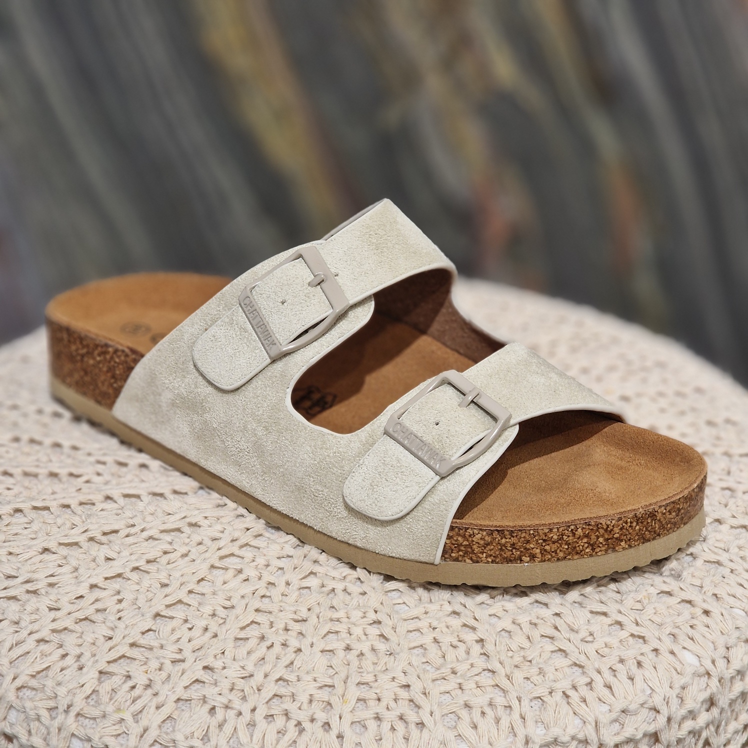 Sandales Chattawak ivoire à deux brides, style estival et confortable