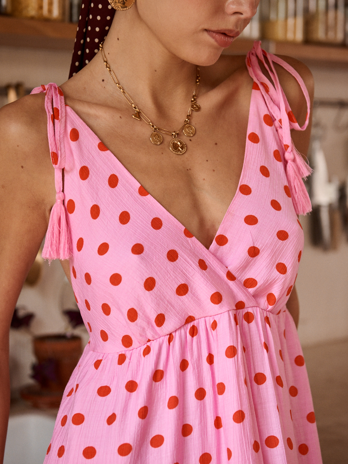robe rétro chic, robe à pois femme, robe vacances femme, robe cérémonie été, robe romantique femme, robe féminine élégante, robe longue décontractée chic, robe rose bohème, robe taille empire femme