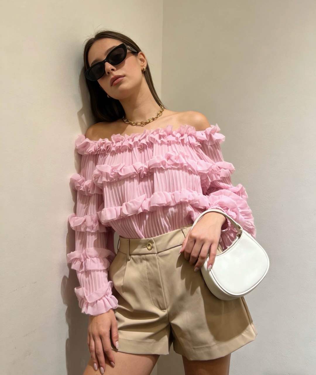 top rose femme, top bohème chic, blouse rose poudré, top froufrous femme, blouse romantique femme, top cérémonie femme, blouse manches longues, top transparent femme, blouse légère femme, top volanté femme,