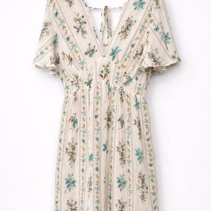 robe courte grande taille, robe grande taille femme, robe bohème chic, robe fleurie femme, robe blanc cassé, robe fleurs bleu turquoise, robe imprimé floral, robe col V, robe manches papillon, robe fluide grande taille,