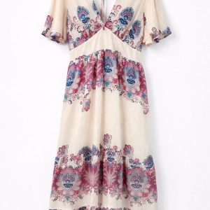 Robe longue bohème fleurie grande taille | Beige, col V, dos ouvert – Ô Trésor de MargÔ robe élégante femme ronde robe tendance femme robe fluide été robe de cérémonie fleurie robe printemps été robe mode femme robe confortable grande taille robe bohème femme ronde