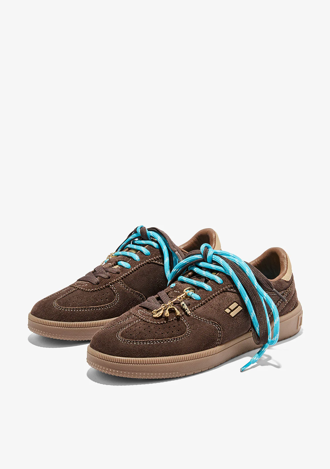 sneakers mode femme, chaussures confort femme, baskets urbaines femme, chaussures lacets turquoise, baskets chic femme, sneakers automne hiver,
