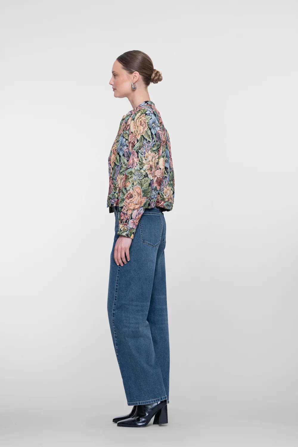 Jean Geisha, jean Barrel Geisha, jean femme Geisha, jean Barrel femme, pantalon Barrel, jean taille haute femme, jean denim bleu, jean tendance femme, jean coupe Barrel,