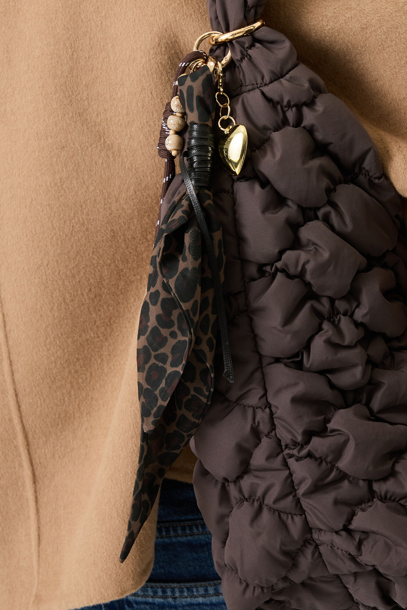 bijou de sac femme, bijou de sac GARCIA, accessoire sac femme, bijoux de sac léopard, bijou sac léopard, accessoire mode femme, porte-clés bijou de sac, pendentif sac femme, accessoire sac à main, bijou de sac tendance, accessoire léopard femme, décoration sac à main, cadeau femme, accessoire mode tendance, GARCIA femme, Ô Trésor de MargÔ.