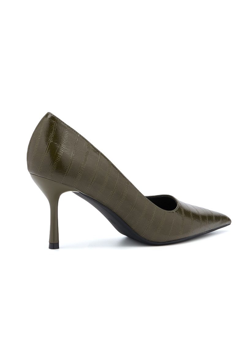 Escarpin kaki effet croco femme Escarpin femme à bout pointu Escarpin kaki à talon aiguille Escarpin chic effet crocodile Escarpin élégant pour femme Escarpin kaki habillé Escarpin femme confortable à talon Escarpin tendance automne hiver Escarpin kaki pour cérémonie Escarpin chic et raffiné femme