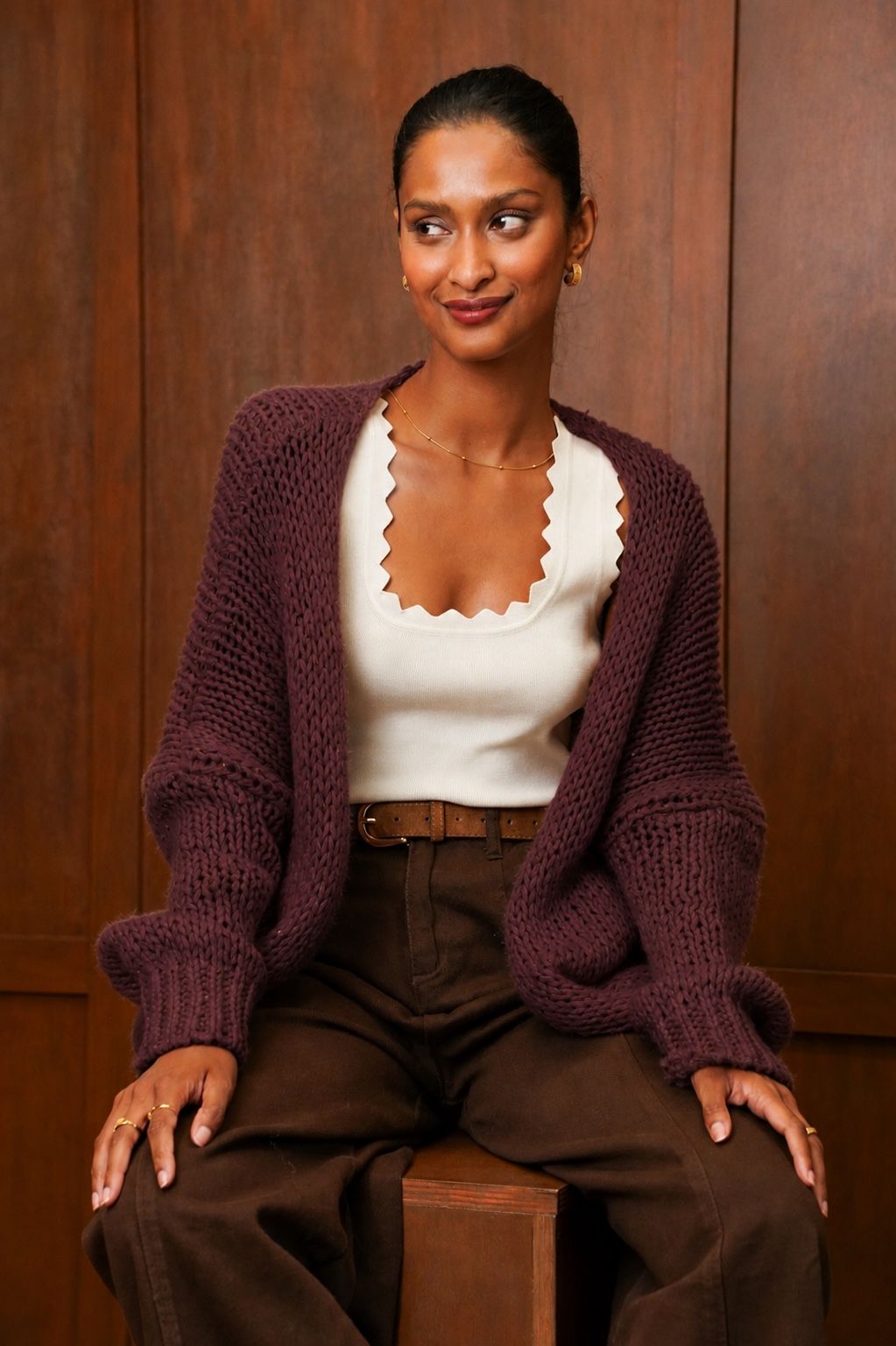 Gilet femme Gilet grosse maille Gilet oversize Gilet aubergine Gilet bohème chic Gilet long femme Gilet sans boutons Gilet en maille Gilet chaud femme Mode femmeGilet grosse maille oversize Gilet maille épaisse Gilet cocooning Gilet casual chic Gilet tendance femme Gilet manches longues Gilet automne hiver Gilet confortable Gilet bohème Gilet élégant femmeBohème chic Casual chic Style cocooning Style féminin Mode automne hiver Collection automne hiver Look décontracté chic Style parisien Tendance mode femme Maille tendanceGilet oversize grosse maille femme Gilet aubergine bohème chic Gilet sans boutons en maille Gilet femme chaud et tendance Gilet grosse maille cocooning Gilet oversize automne hiver Gilet femme style bohème Gilet long maille épaisse Gilet élégant et confortable Gilet femme casual chic en grosse maille