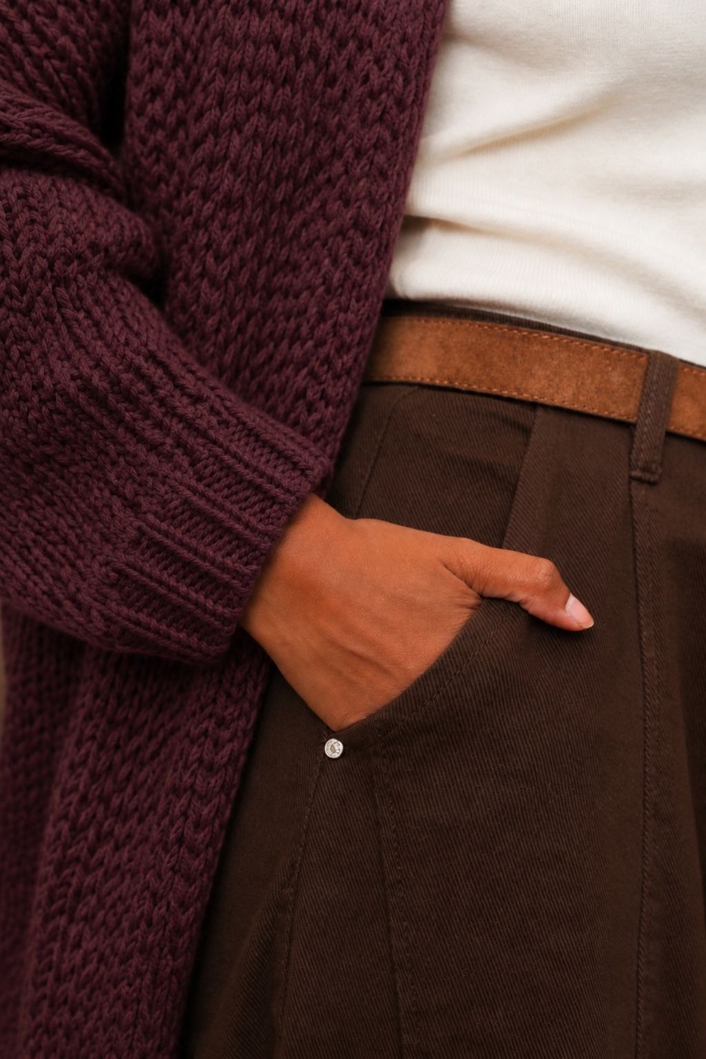 Gilet oversize grosse maille femme Gilet aubergine bohème chic Gilet sans boutons en maille Gilet femme chaud et tendance Gilet grosse maille cocooning Gilet oversize automne hiver Gilet femme style bohème Gilet long maille épaisse Gilet élégant et confortable Gilet femme casual chic en grosse maille