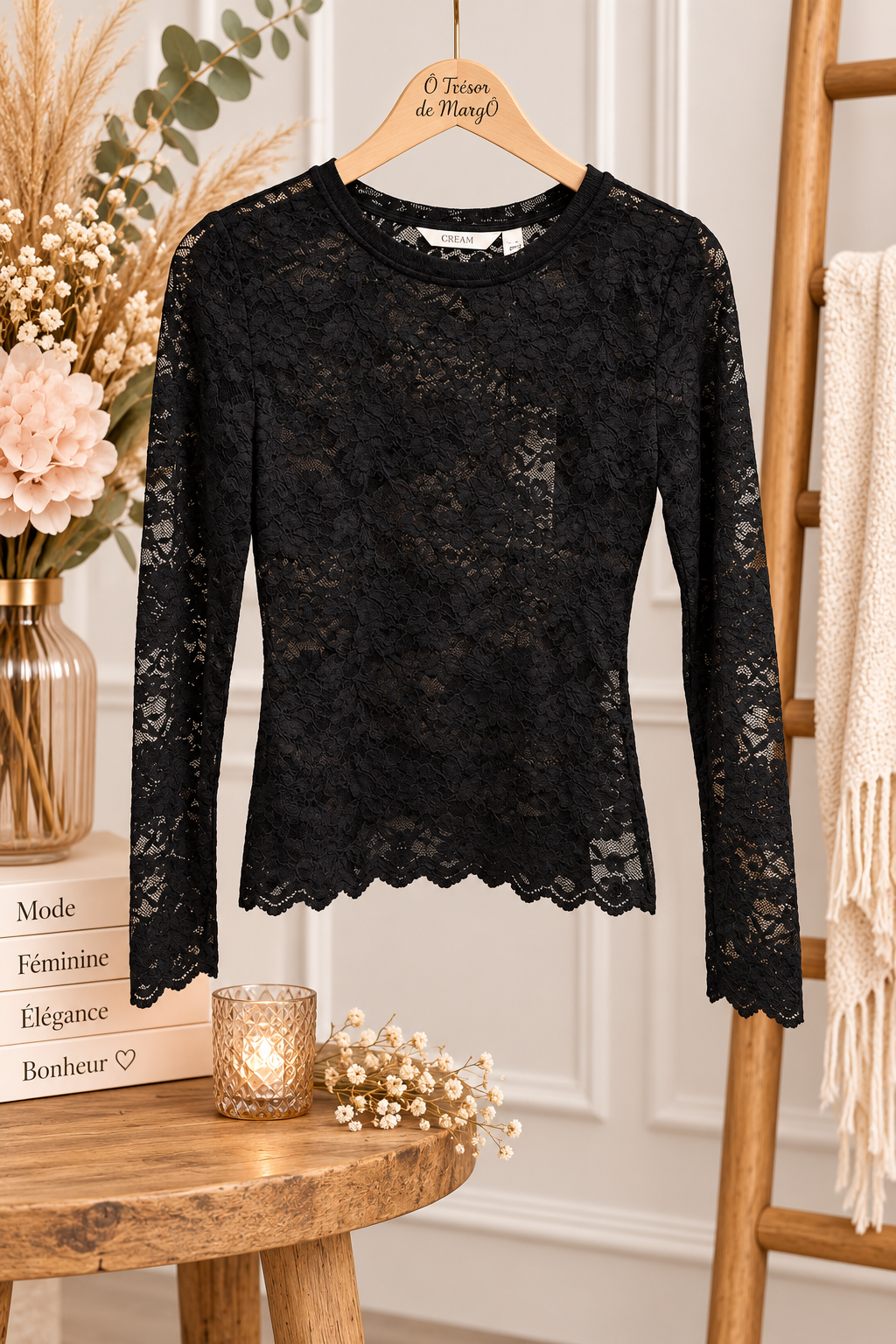 résille noire femme, résille dentelle noire, top dentelle noir, haut dentelle femme, top noir manches longues, résille CREAM, Pitia CREAM, top Pitia noir, dentelle florale, top transparent femme, haut féminin chic, top casual chic, dentelle élégante, mode femme, Ô Trésor de MargÔ✨ Modèle : Pitia 🤍 Marque : CREAM 🖤 Coloris : Noir 🌸 Dentelle florale ajourée 👚 Manches longues ⭕ Encolure ronde ✨ Finitions festonnées 💕 Coupe ajustée 🌿 Matière extensible 📏 Longueur aux hanches