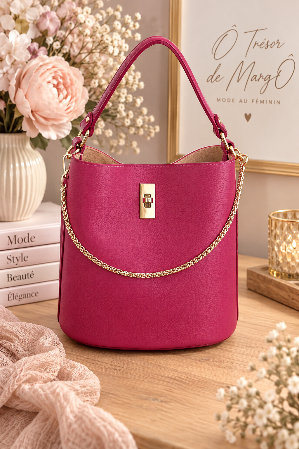 sac cuir fuchsia femme, sac fuchsia, sac rose fuchsia, sac à main cuir femme, sac cuir rose, sac femme doré, sac à main tendance, sac chic femme, sac bandoulière fuchsia, sac chaîne dorée, sac femme coloré, sac élégant femme, maroquinerie femme, accessoire mode femme, sac cuir tendance, Ô Trésor de MargÔ