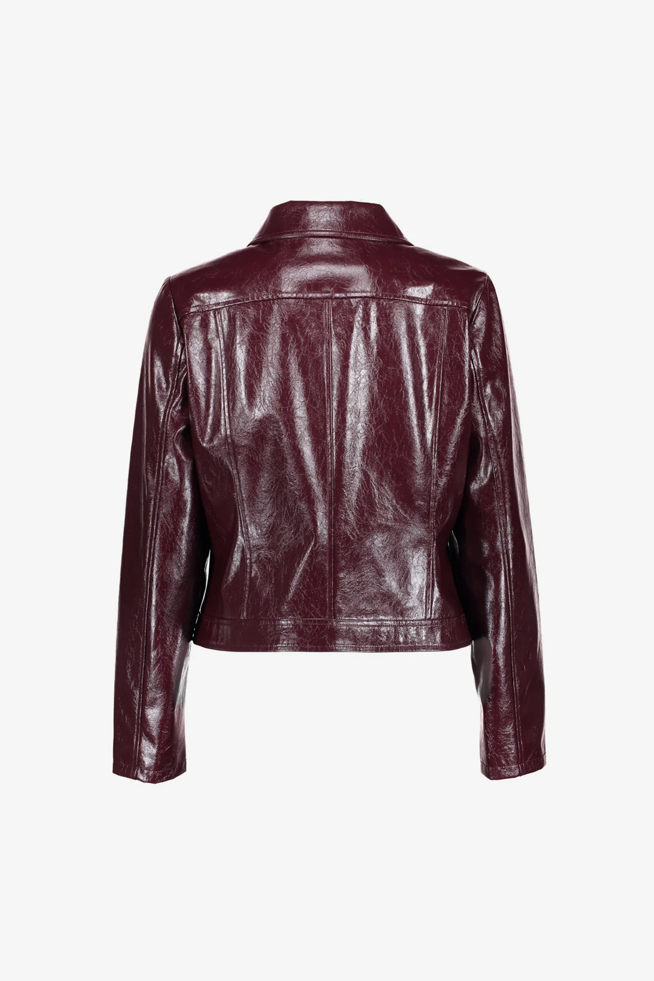 Veste femme Geisha Similicuir souple et confortable Élégant coloris bordeaux profond Finition légèrement brillante Col chemise intemporel Fermeture par boutons-pression métalliques Coupe courte moderne Manches longues Style chic, rock et contemporain Facile à assortir Idéale pour la mi-saisonun jean brut ou noir, un pantalon en simili cuir, une jupe en denim ou en velours, une robe fluide ou une robe pull, un pull en maille écru ou chocolat, un t-shirt blanc imprimé, des bottines en cuir, des baskets ou des mocassins.